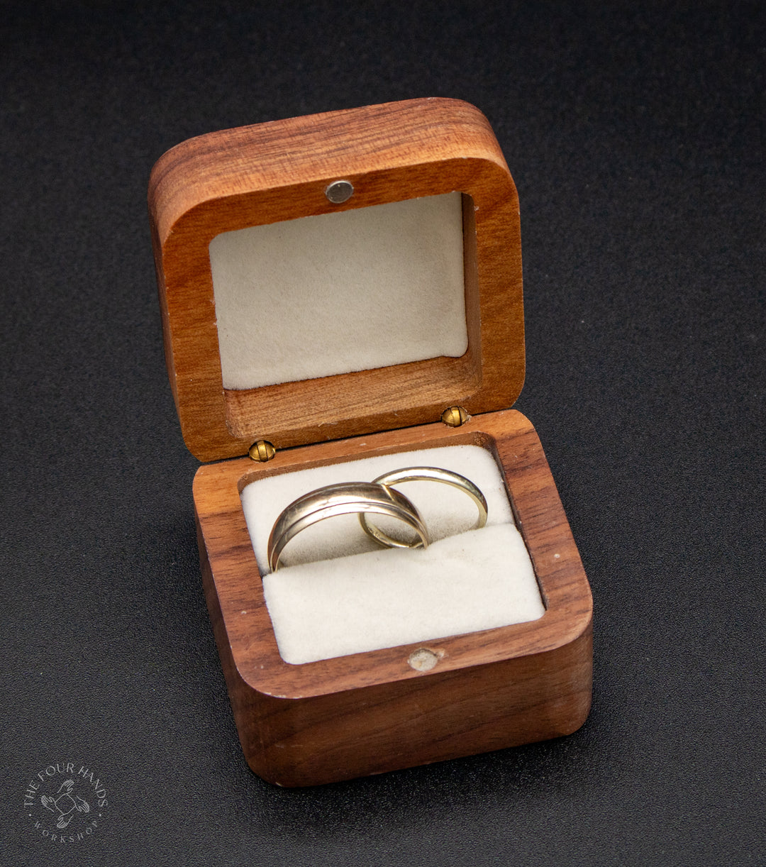 Square Ring Box