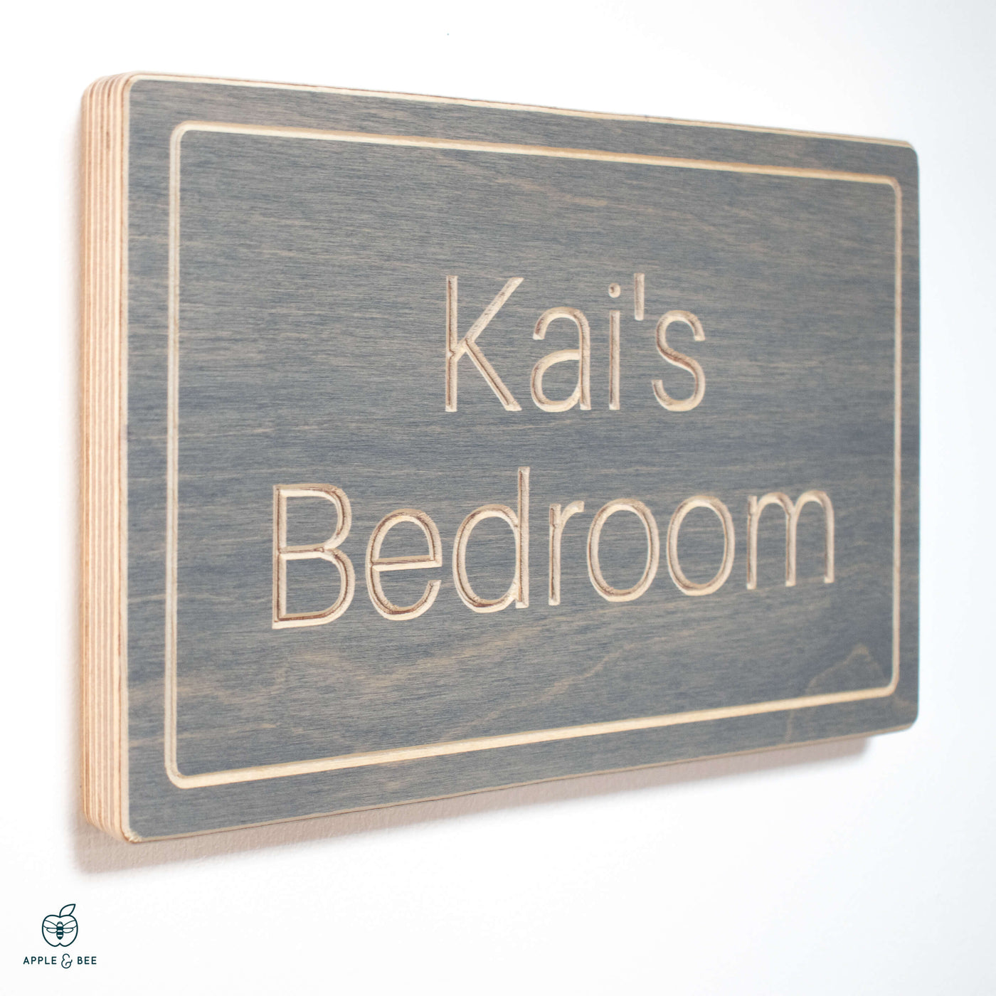 Personalisable name plaques