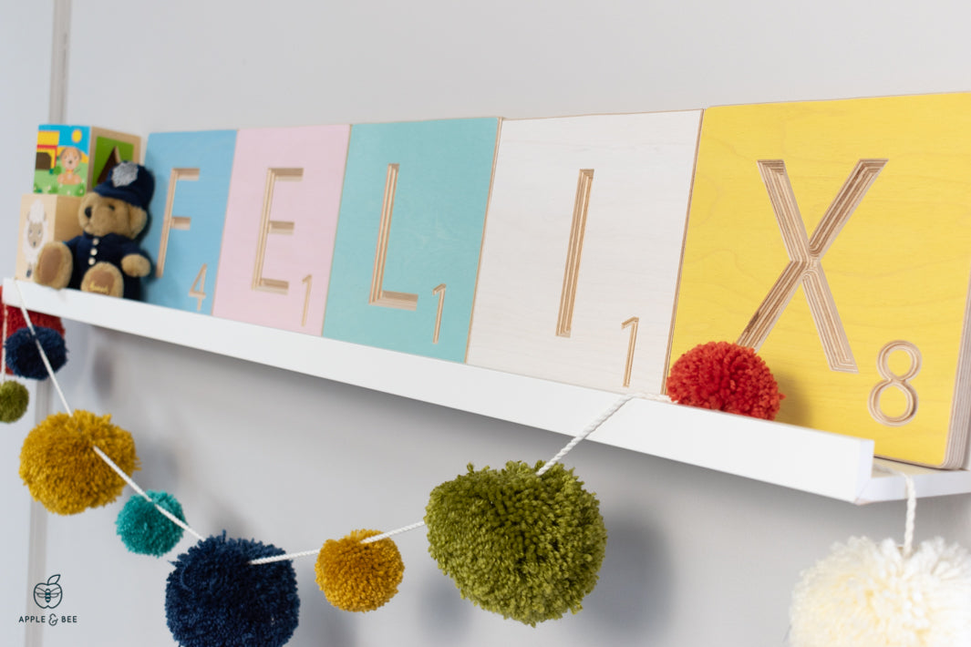 'F' Scrabble Tile